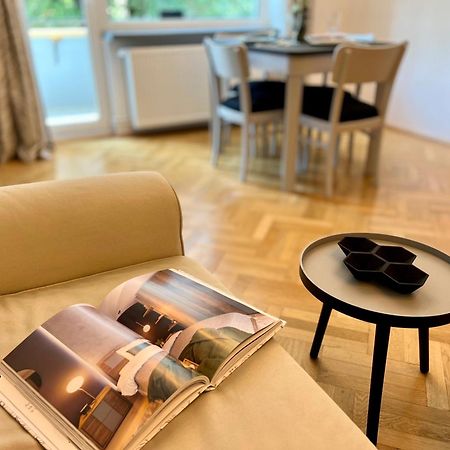 בראשוב Castanilor 6 - Hip Industrial Apartment Close To City Centre מראה חיצוני תמונה