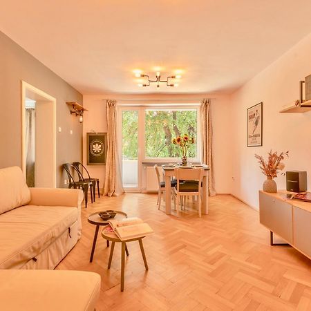 בראשוב Castanilor 6 - Hip Industrial Apartment Close To City Centre מראה חיצוני תמונה