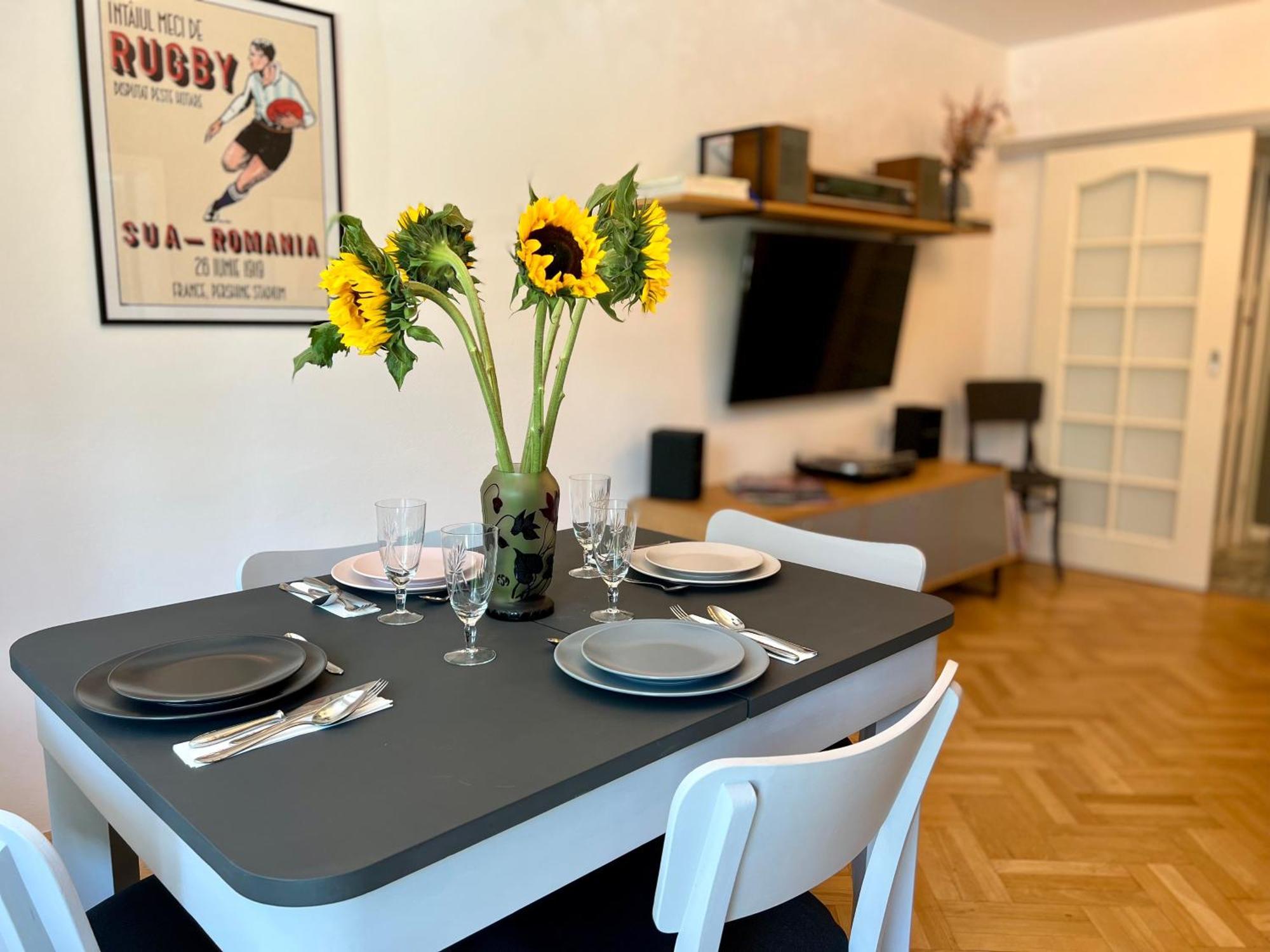 בראשוב Castanilor 6 - Hip Industrial Apartment Close To City Centre מראה חיצוני תמונה
