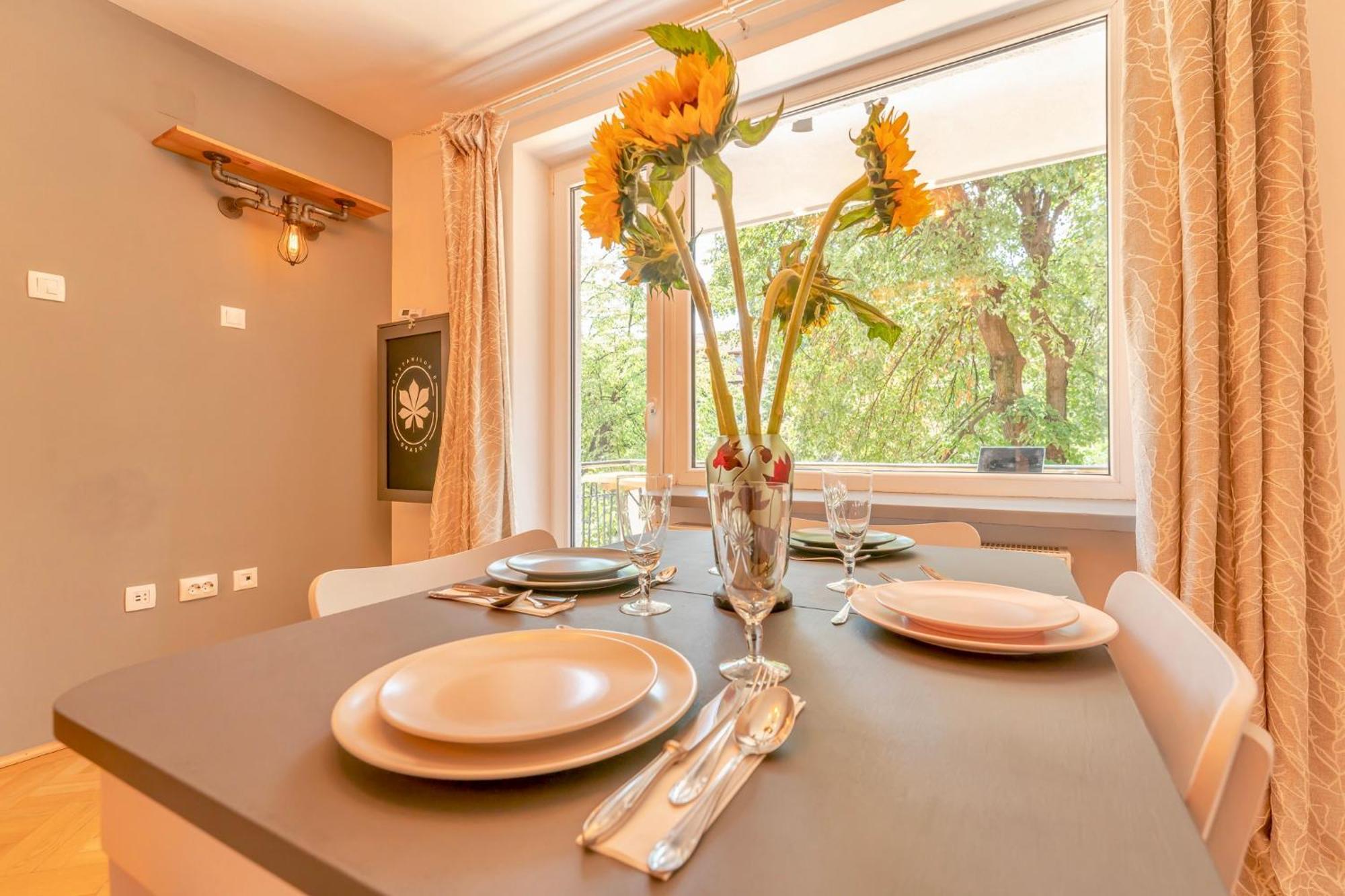 בראשוב Castanilor 6 - Hip Industrial Apartment Close To City Centre מראה חיצוני תמונה
