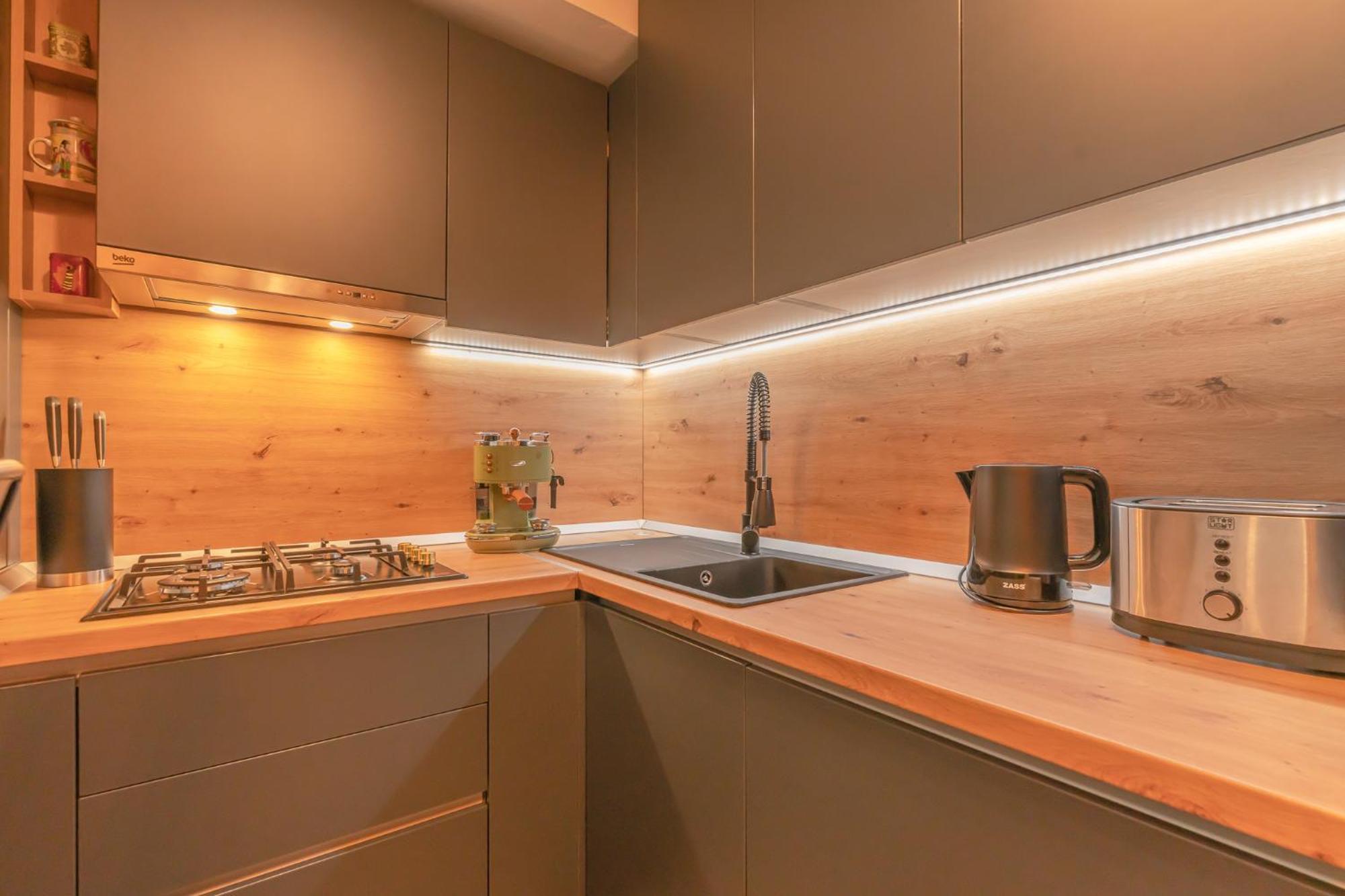 בראשוב Castanilor 6 - Hip Industrial Apartment Close To City Centre מראה חיצוני תמונה